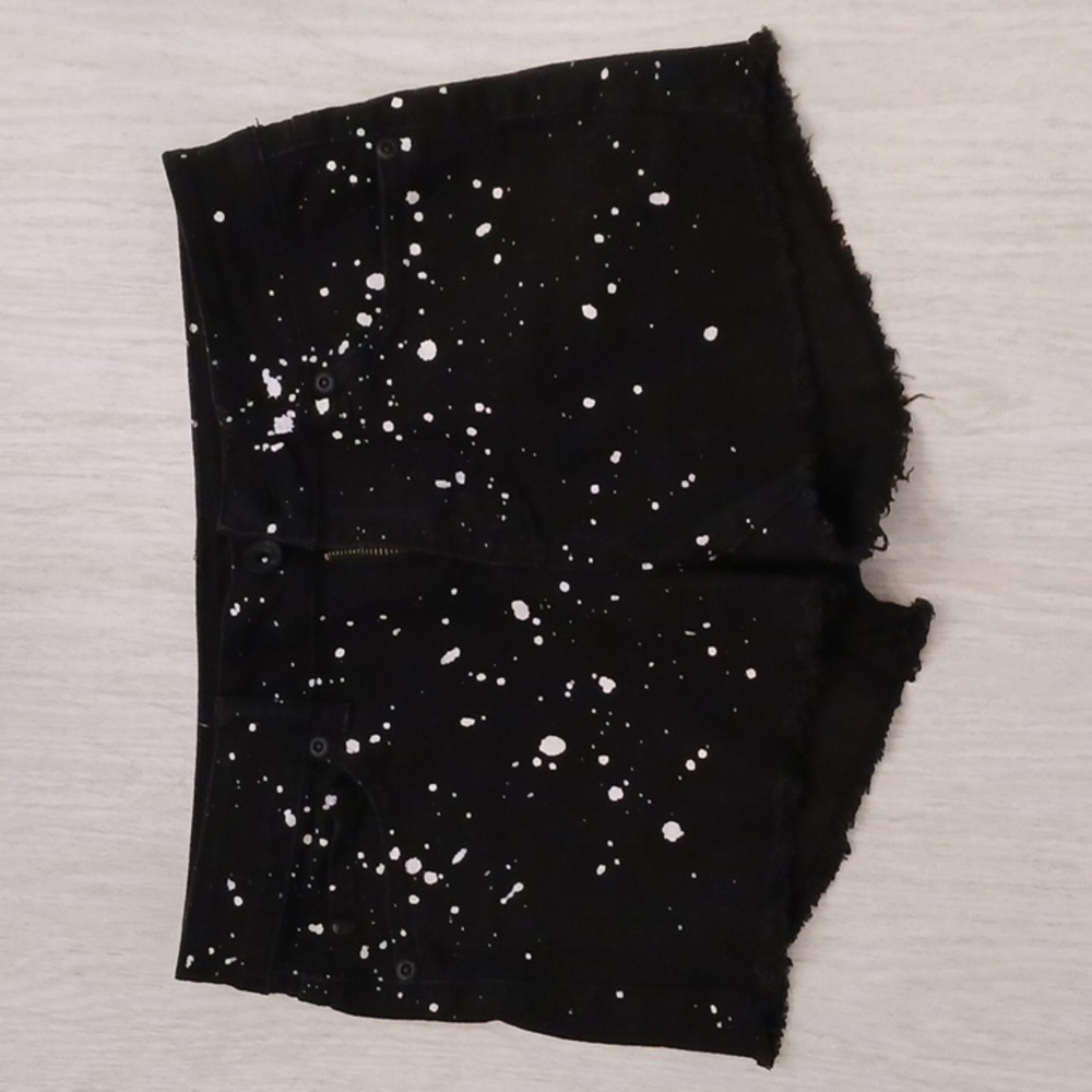 Blackheart, size 3 ,low rise black Denim Shorts